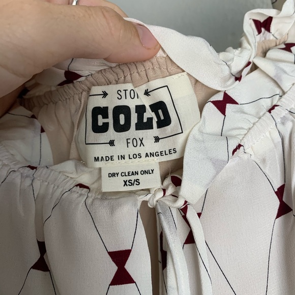 Stone Cold Fox Off the Shoulder Top - Picture 2 of 3